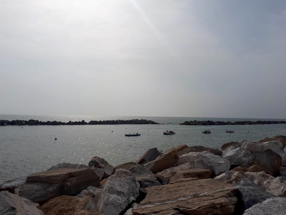marina di pisa beach