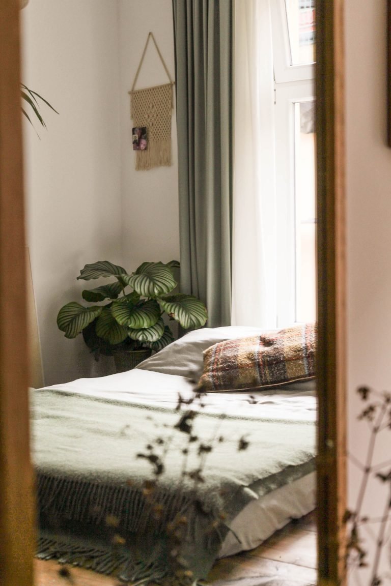 6 Ways to Create the Perfect Cosy Hygge Bedroom
