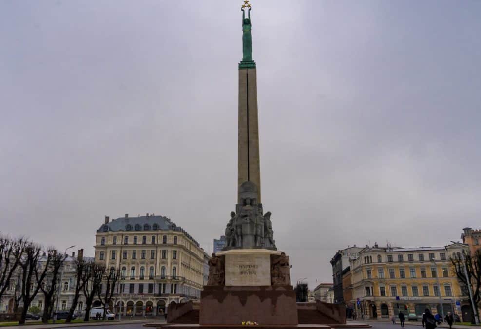 riga freedom monument