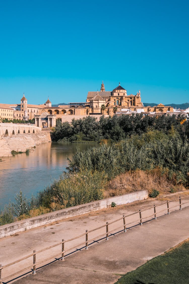roman bridge cordoba