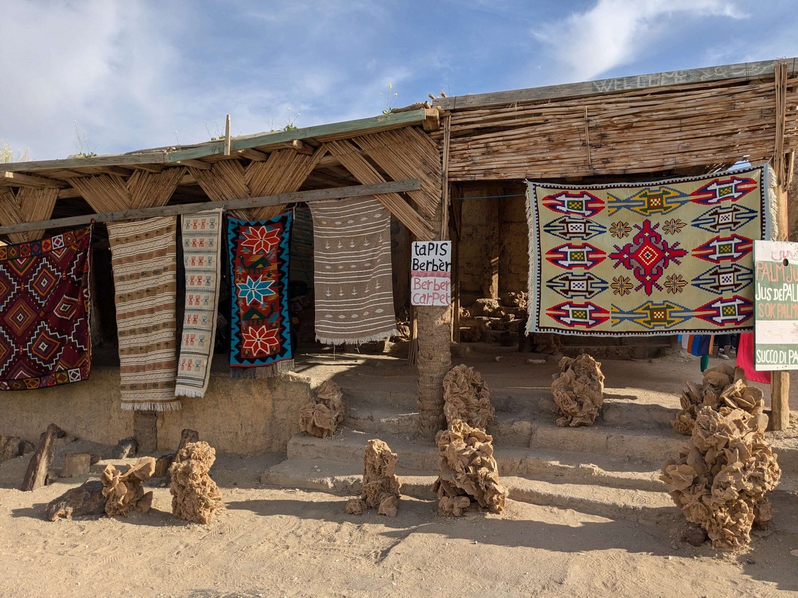 souvenir shop in tunisia