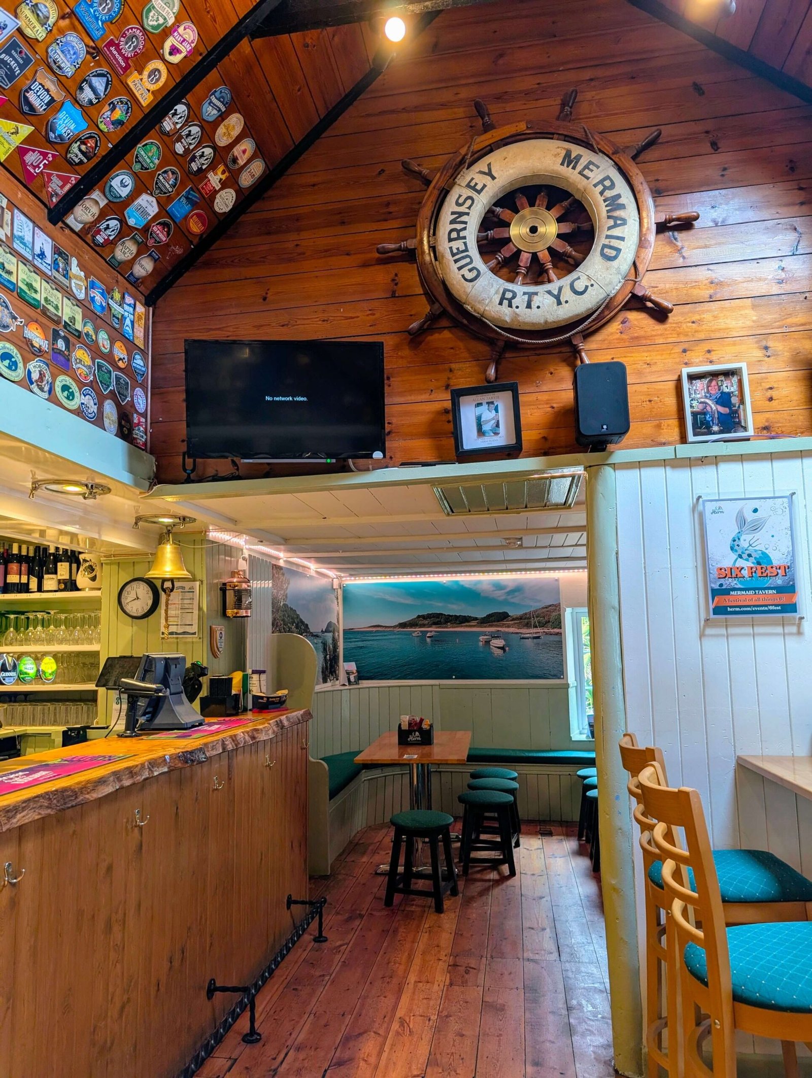 the mermaid tavern herm island