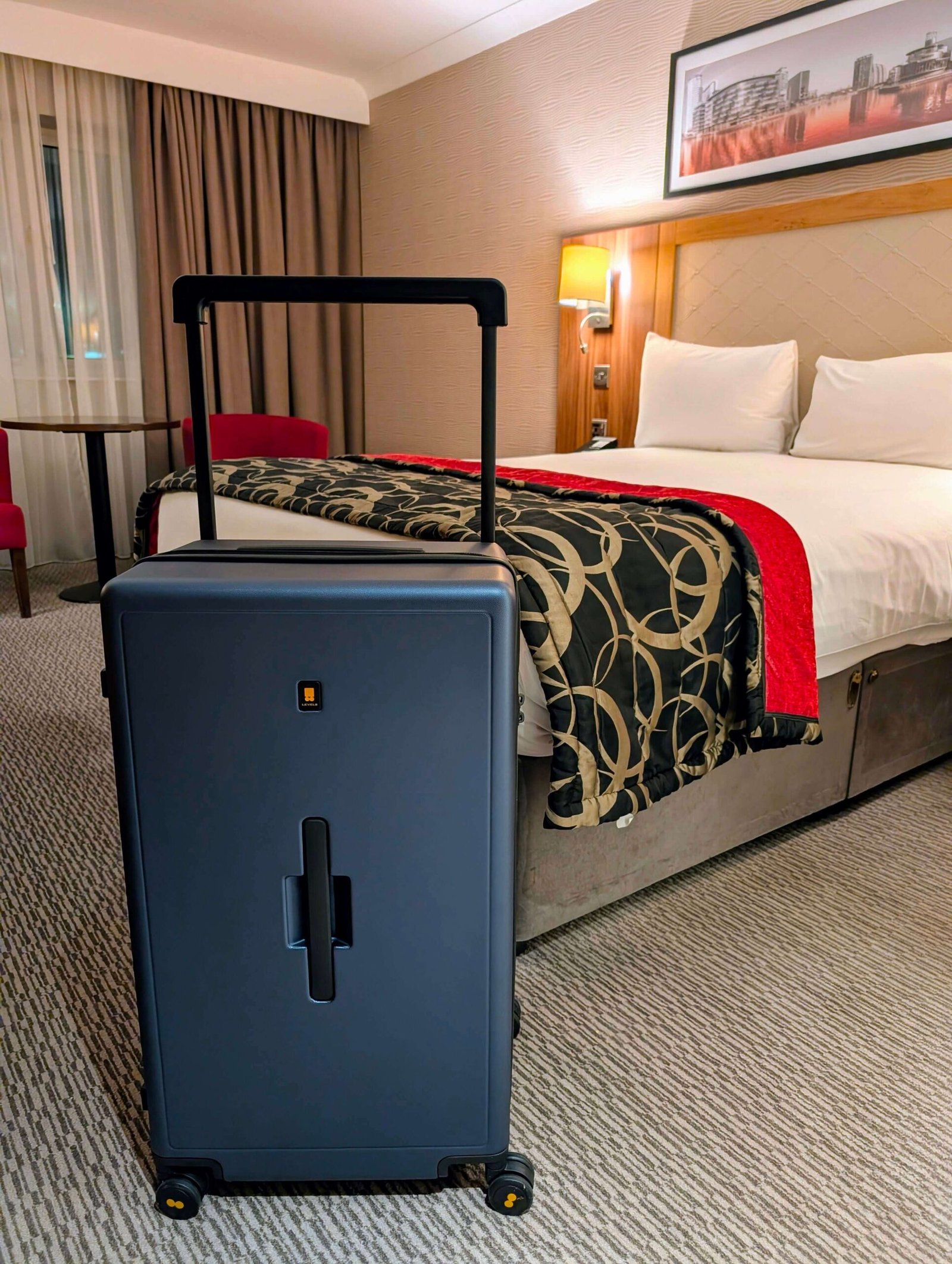 level 8 28" Voyageur check-in