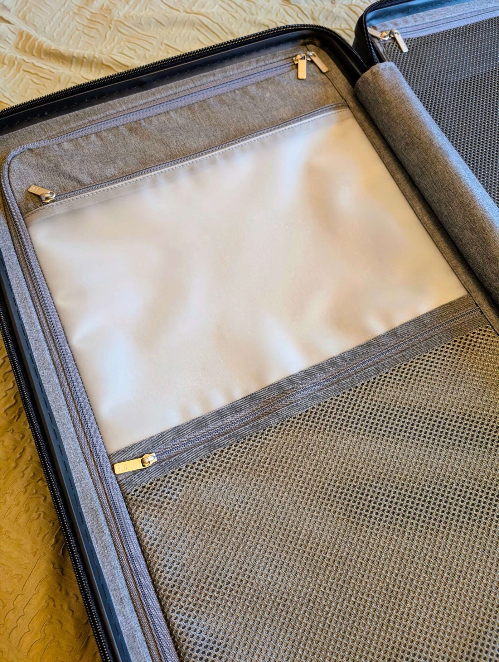 interior of the level8 voyageur suitcase