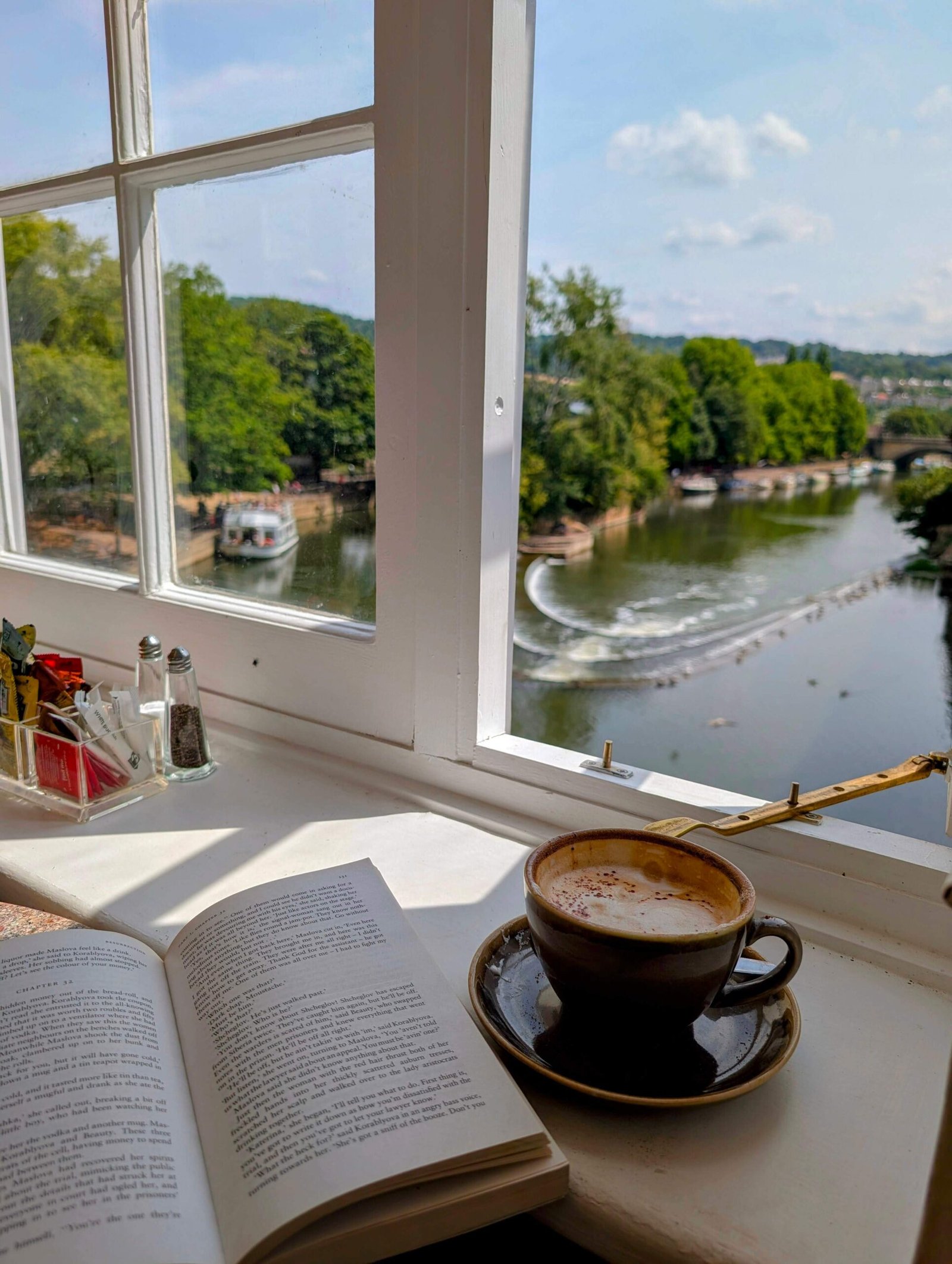 Pulteney Bridge Coffee Shop bath